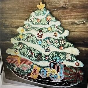 VTG Christmas Tree shaped rug